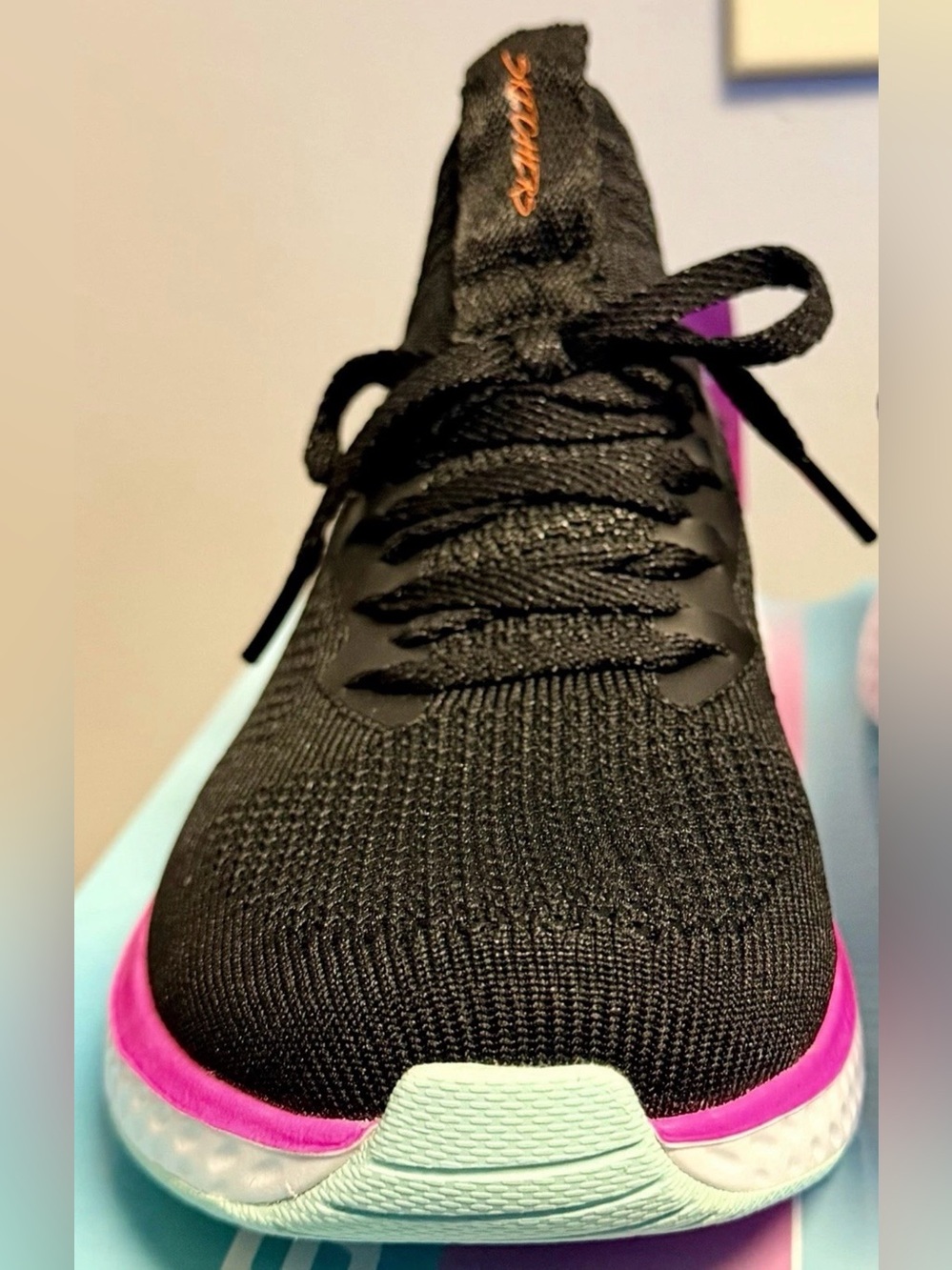 Skechers Stretch Fit Air Cooled Memory Foam Sneakers Women's Size 7 New in Box - Picture 4 of 15